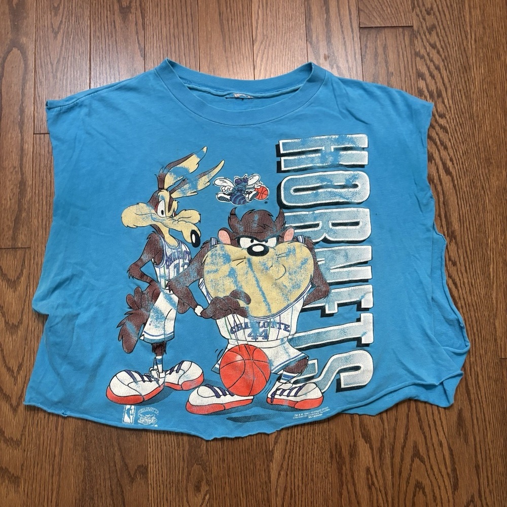 Vintage Charlotte Hornets Looney Tunes Chopped Shirt Sleeveless Men's M Gym Work